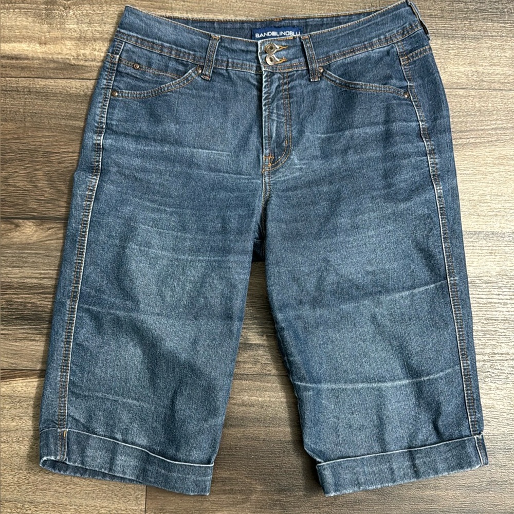 Women’s Bandolino Blu Bermuda shorts‎ size 10 , inseam 15’